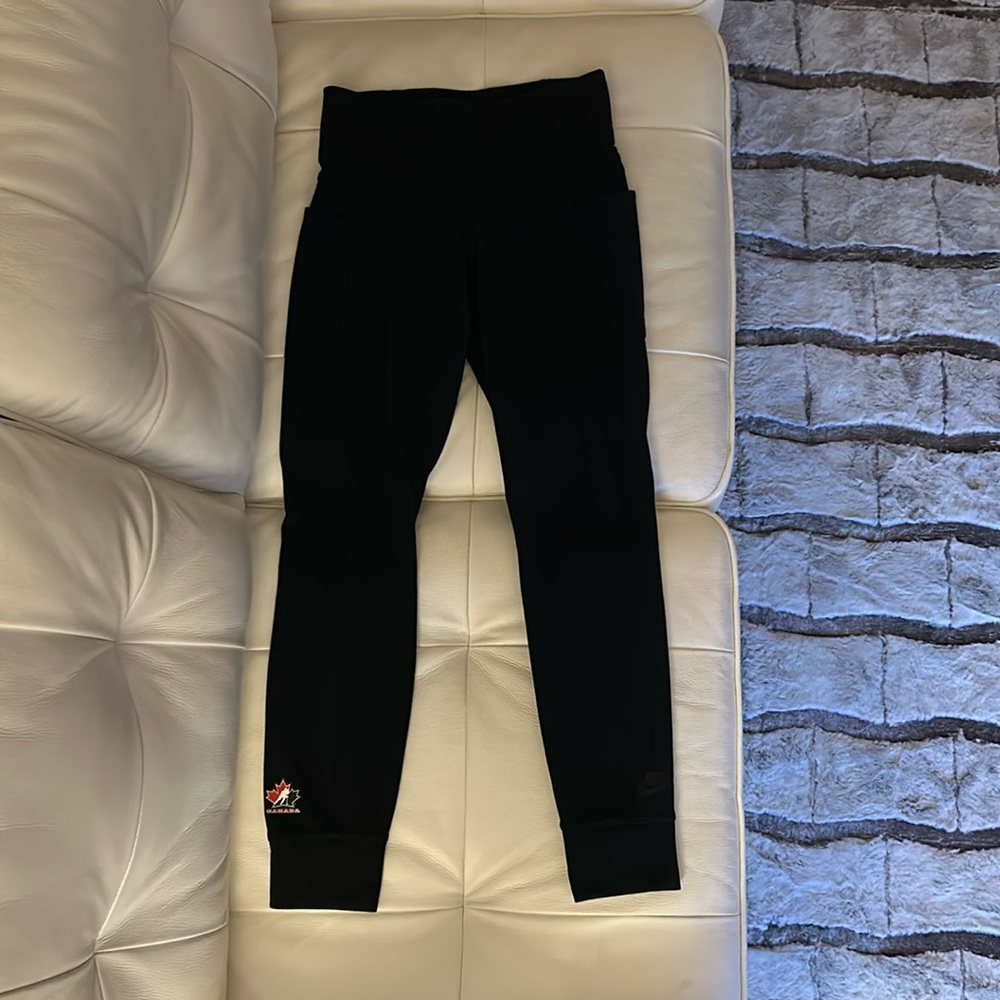 Women’s Nike Hockey Canada Legging / Jogger Pants